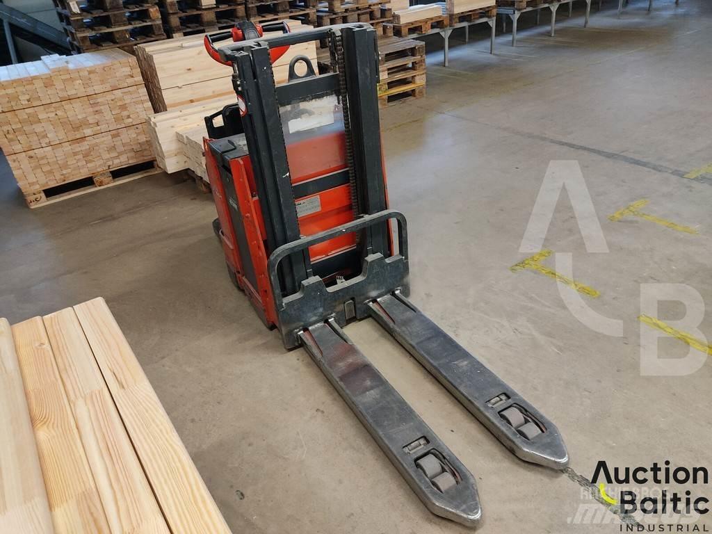 Linde L12 L Ročni električni viličar