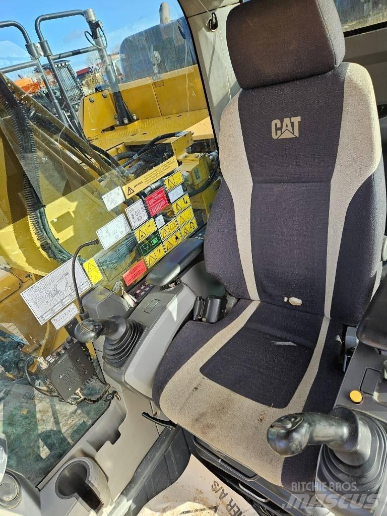 CAT 326 F L Bagri goseničarji