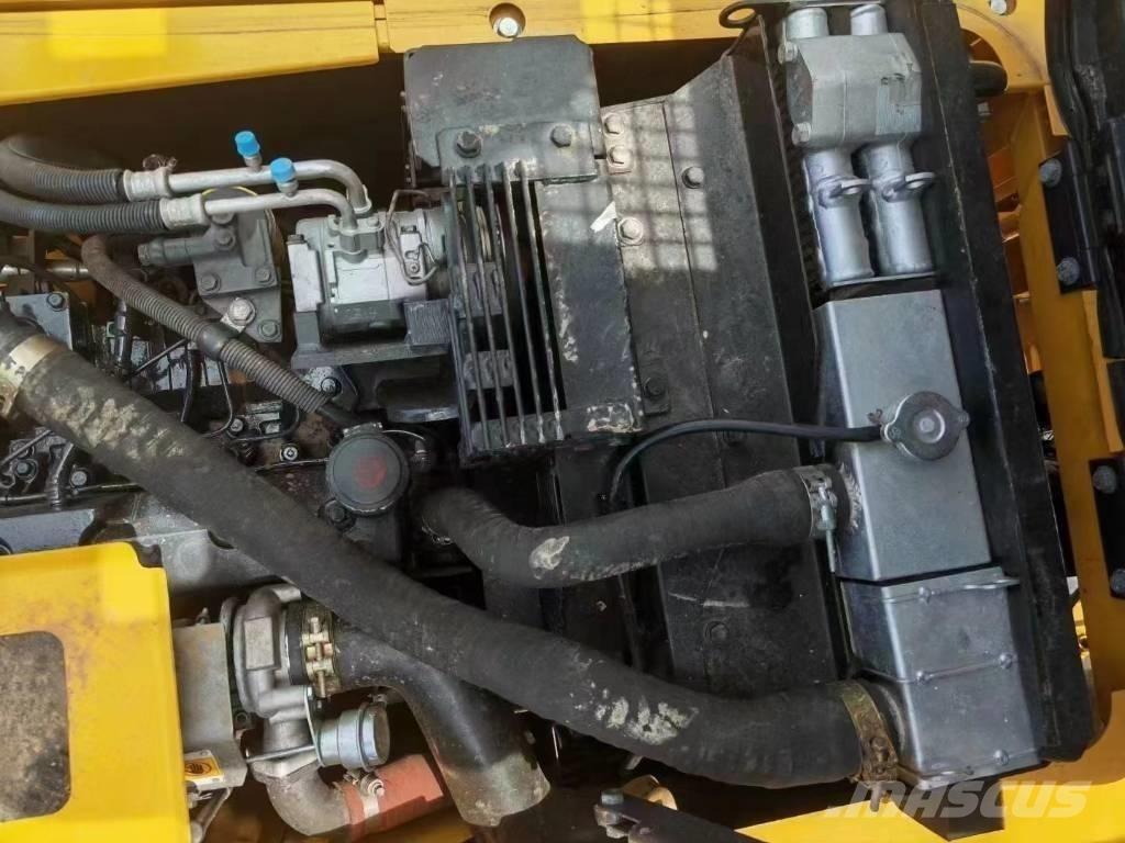 Komatsu PC 130 LC-7 Bagri goseničarji