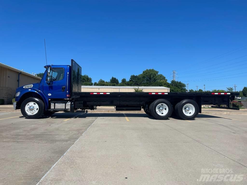 Freightliner M 106 Tovornjaki s kesonom/platojem