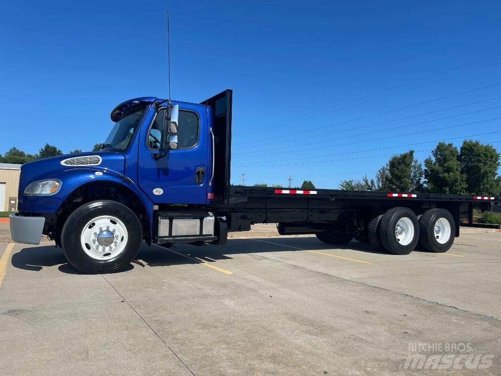 Freightliner M 106 Tovornjaki s kesonom/platojem