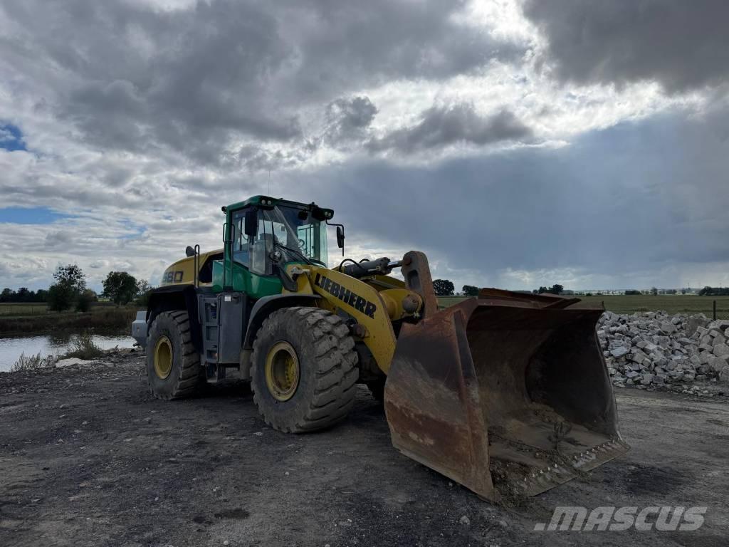 Liebherr L 580 Kolesni nakladalci