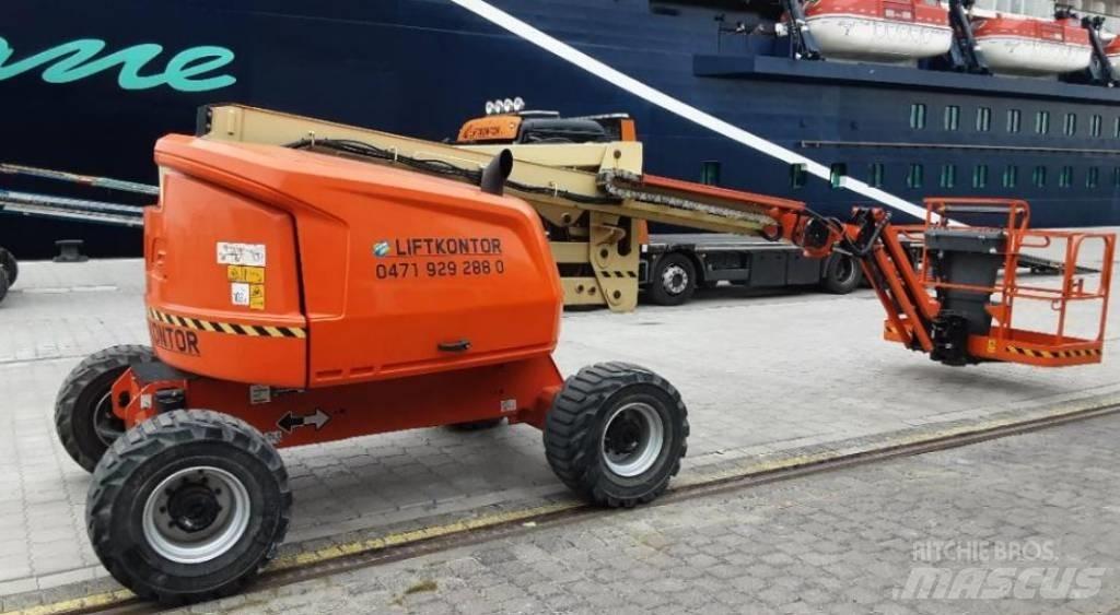 JLG 520 AJ Zglobne dvižne ploščadi