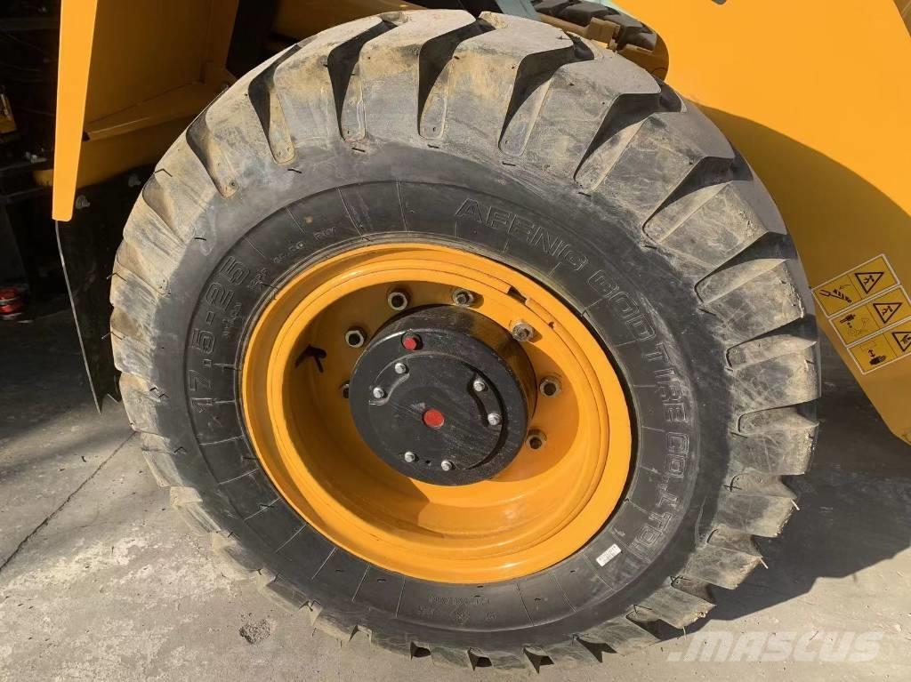 LiuGong 835 H Kolesni nakladalci