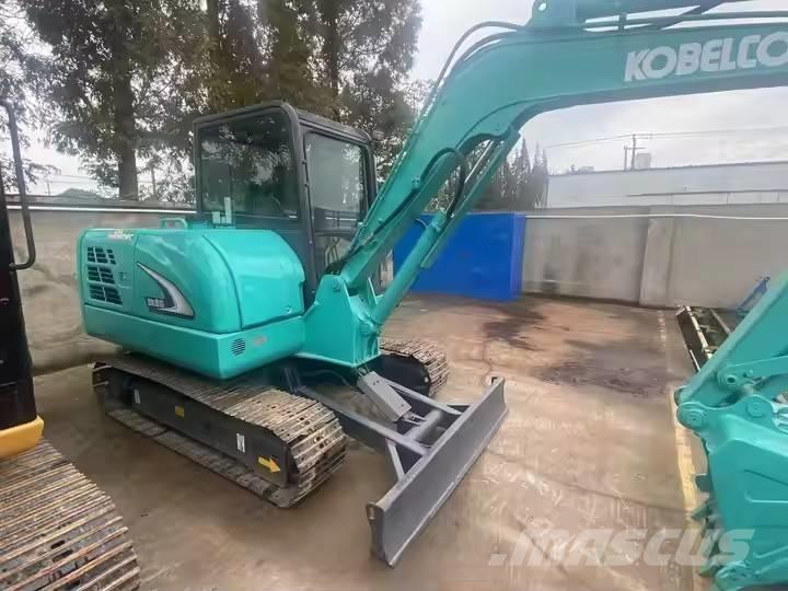 Kobelco SK 60 Bagri goseničarji