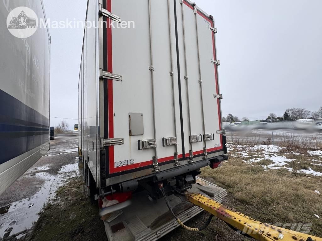 Scania R 124 Tovornjaki zabojniki