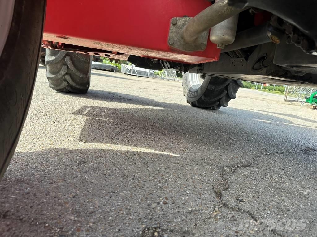Manitou MLT 735-120 Kmetijski teleskopski nakladalci