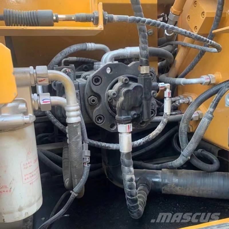 Sany SY 135 Bagri goseničarji