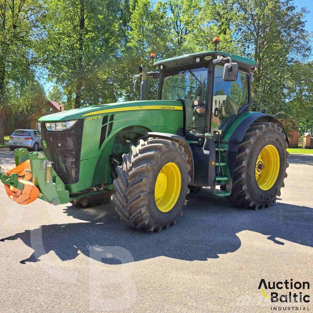 John Deere 8370 R Traktorji