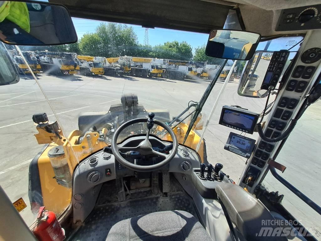Volvo L180G Kolesni nakladalci