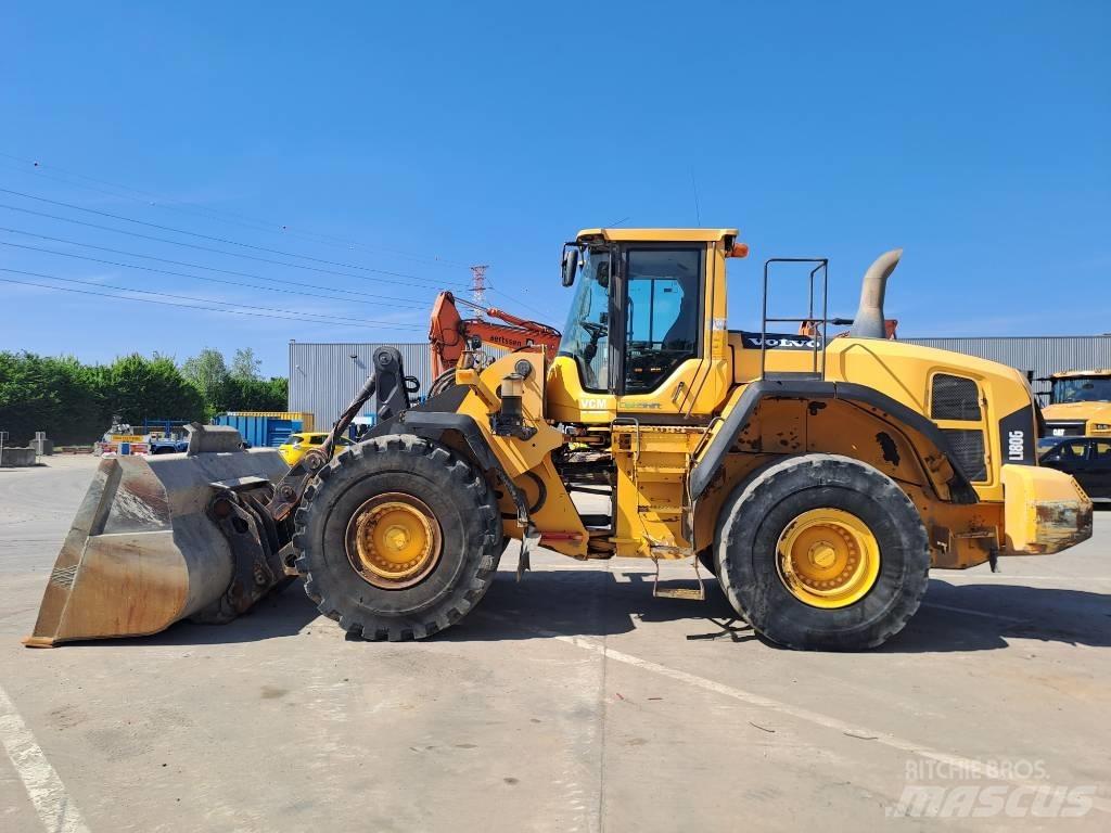 Volvo L180G Kolesni nakladalci