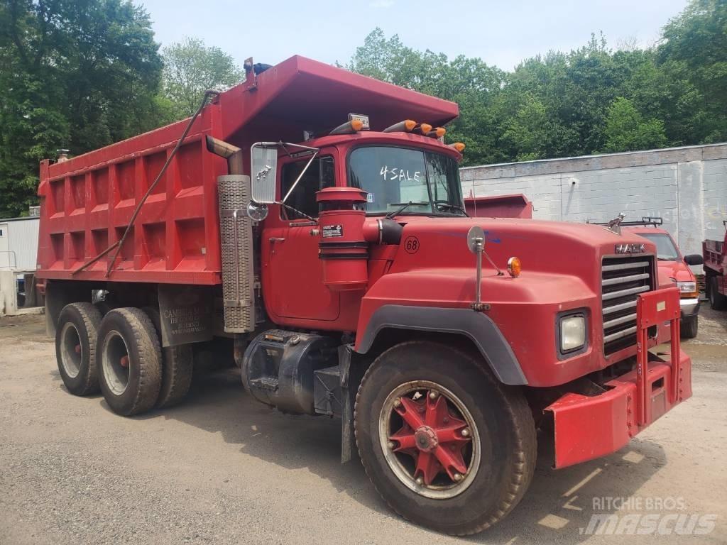 Mack RD 690 SX Kiper tovornjaki