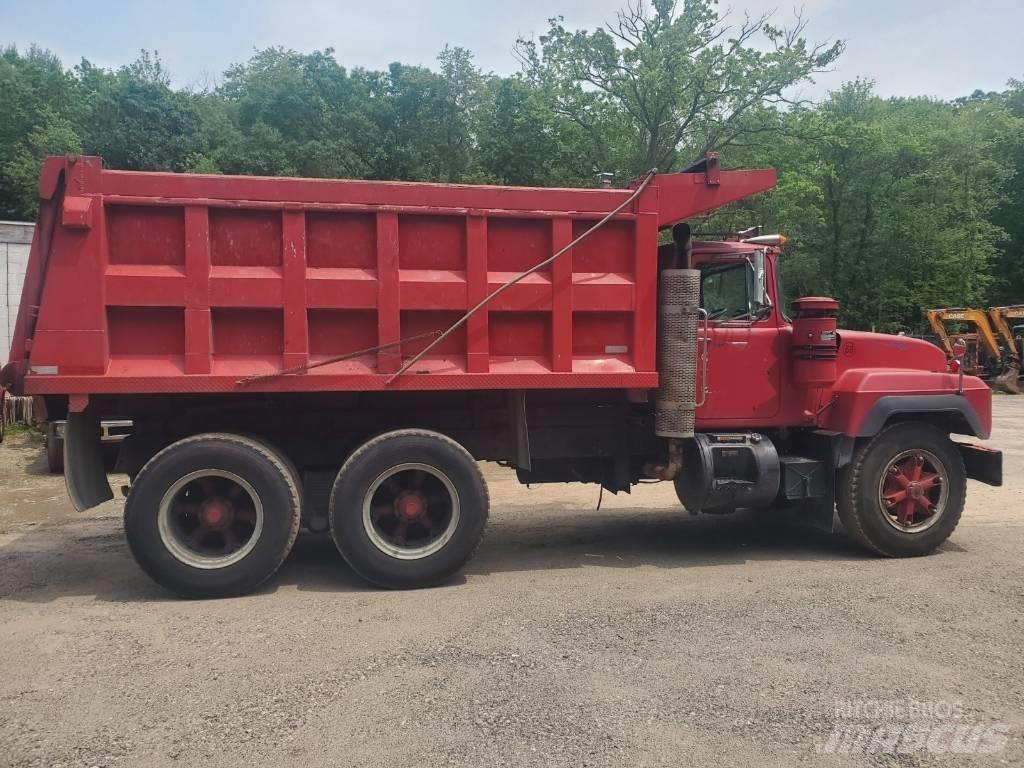 Mack RD 690 SX Kiper tovornjaki