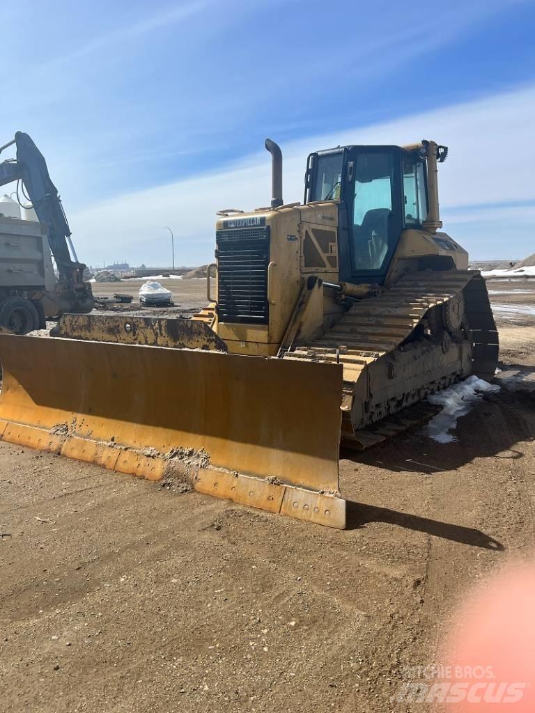 CAT D 6 N LGP Buldožerji goseničarji
