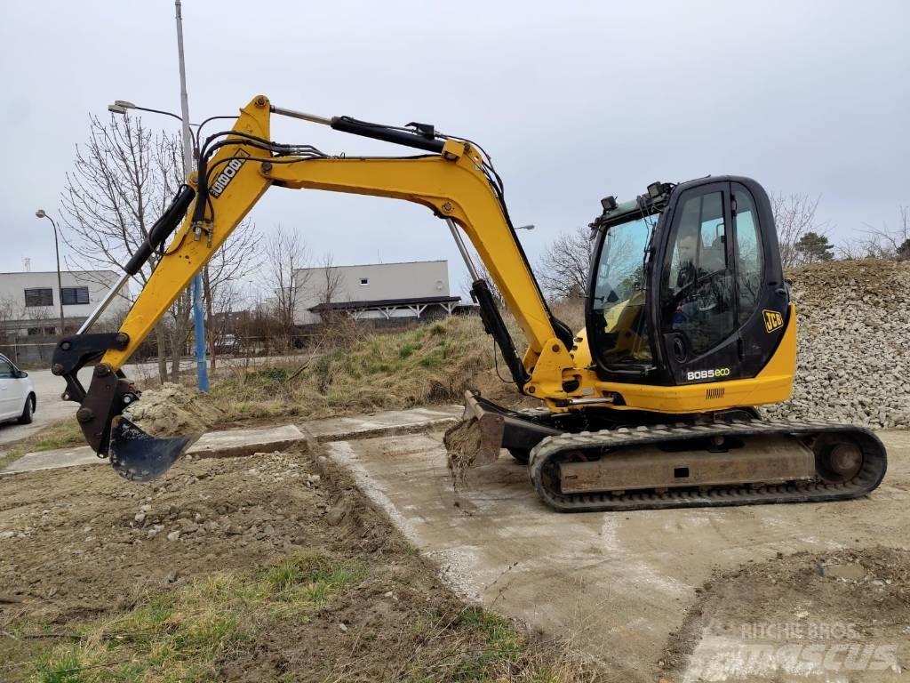 JCB 8085 Midi bagri 7t – 12t