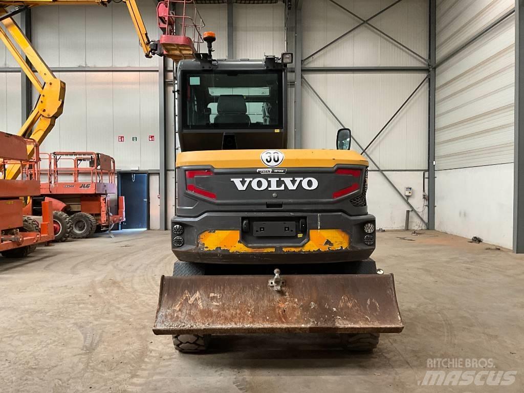 Volvo EW 60 E Bagri na kolesih