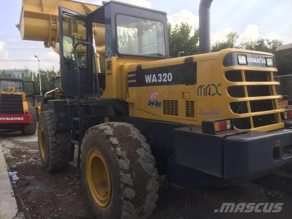 Komatsu WA 320-3 Kolesni nakladalci