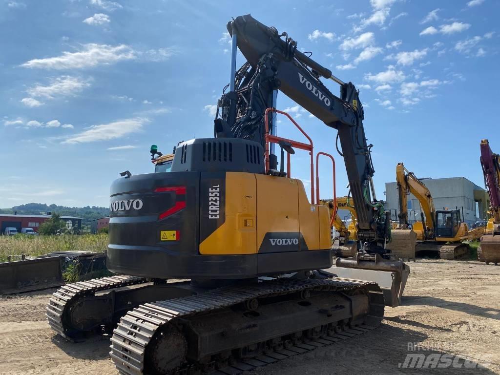 Volvo ECR 235 Bagri goseničarji