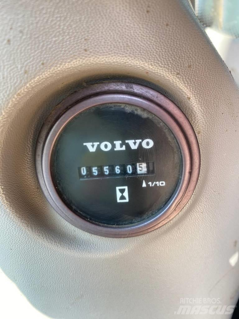 Volvo ECR 235 Bagri goseničarji