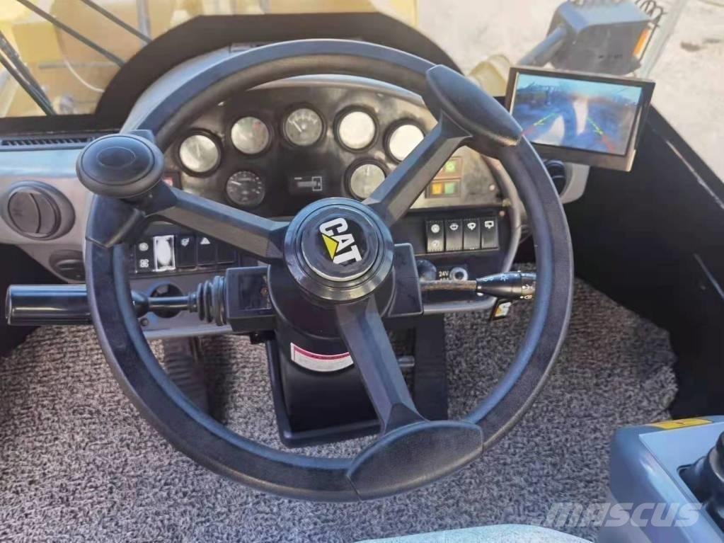 CAT 966 H Kolesni nakladalci