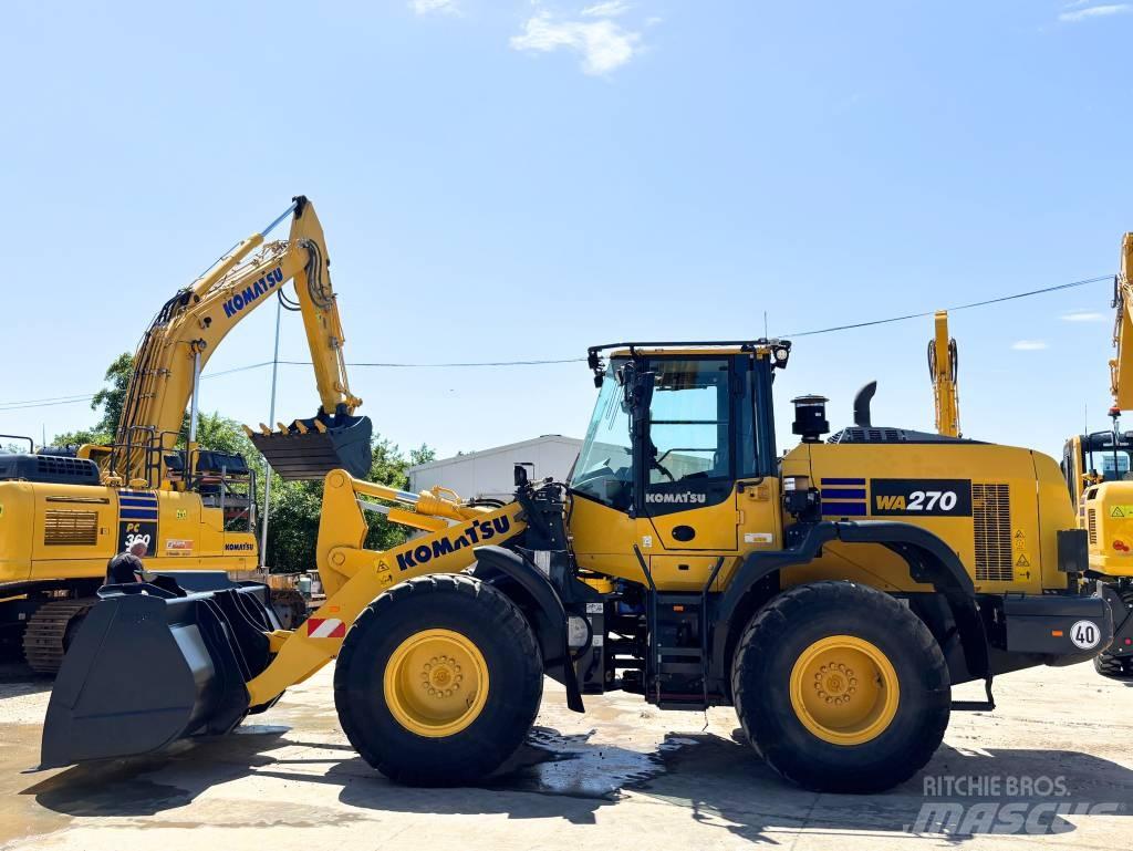 Komatsu WA270-8E0 Kolesni nakladalci