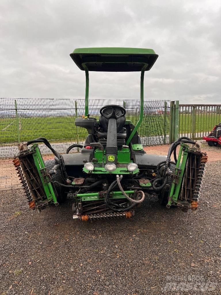 John Deere 8700 Kosilnice za zunanji prostor