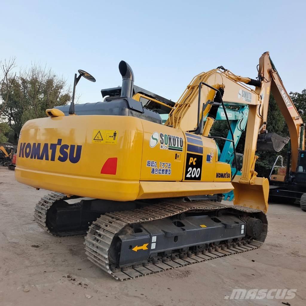 Komatsu PC 200-8 Bagri goseničarji