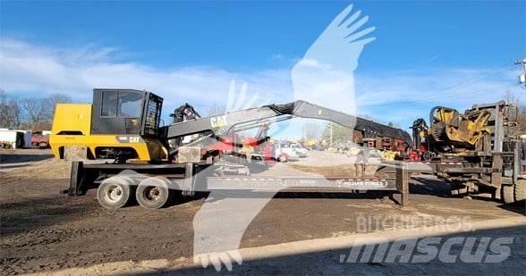 CAT 559C Nakladalci za les