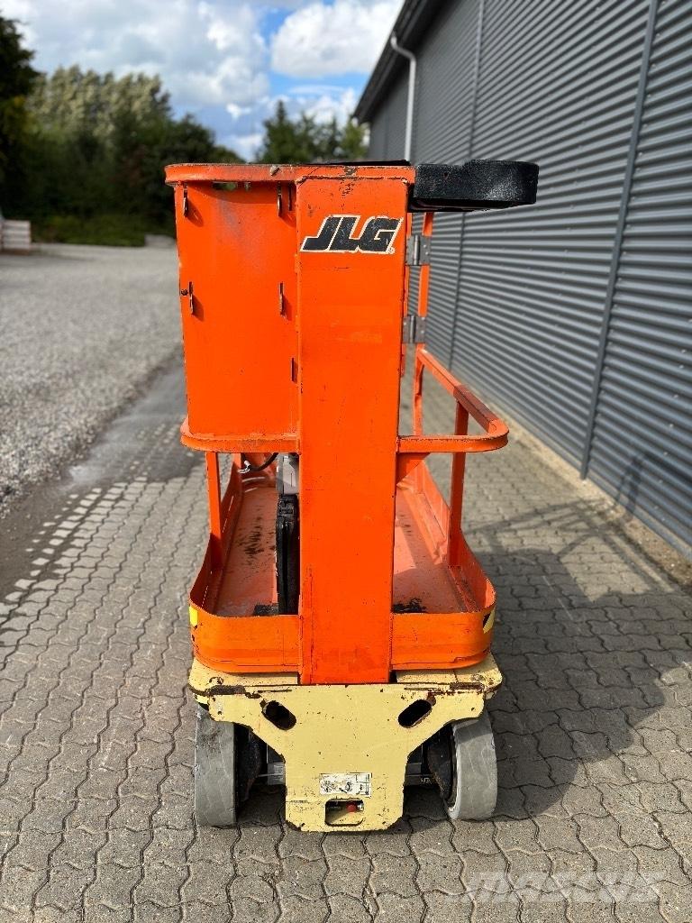 JLG 1230 ES Vertikalna dvigala