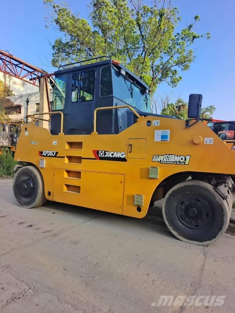 XCMG XP 263 Kolesni valjarji s pnevmatikami