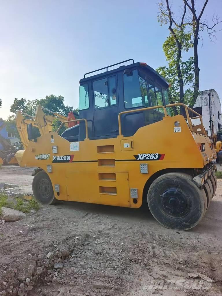 XCMG XP 263 Kolesni valjarji s pnevmatikami