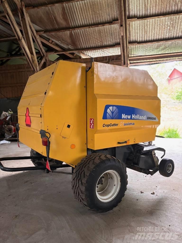 New Holland BR 6090 Balirke (okrogle bale)