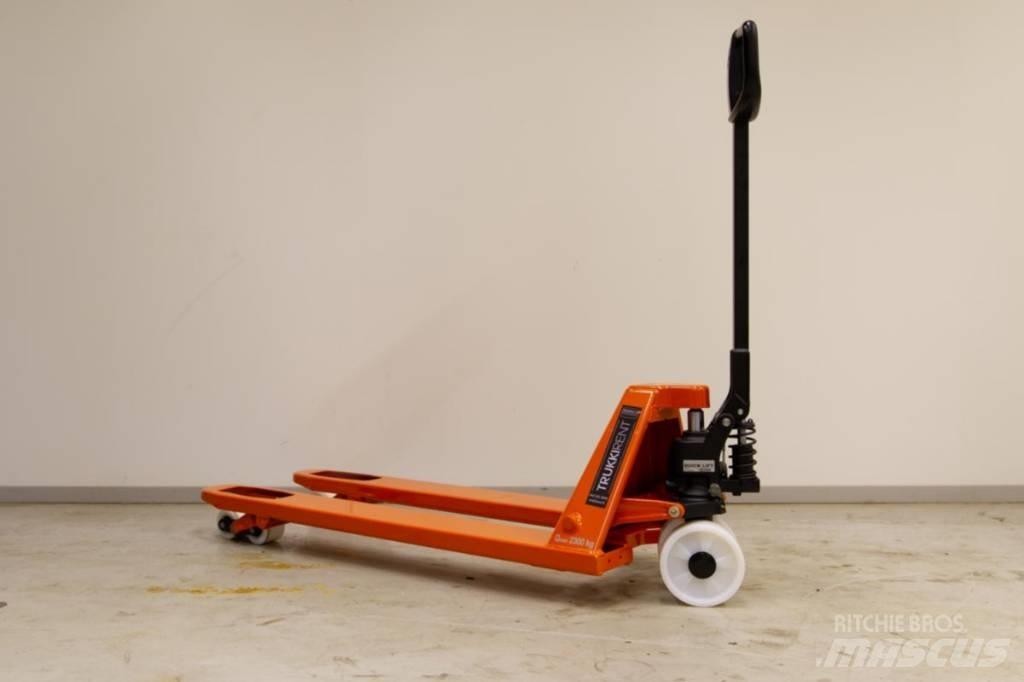 BT LHM 230 Q Ročni paletnik