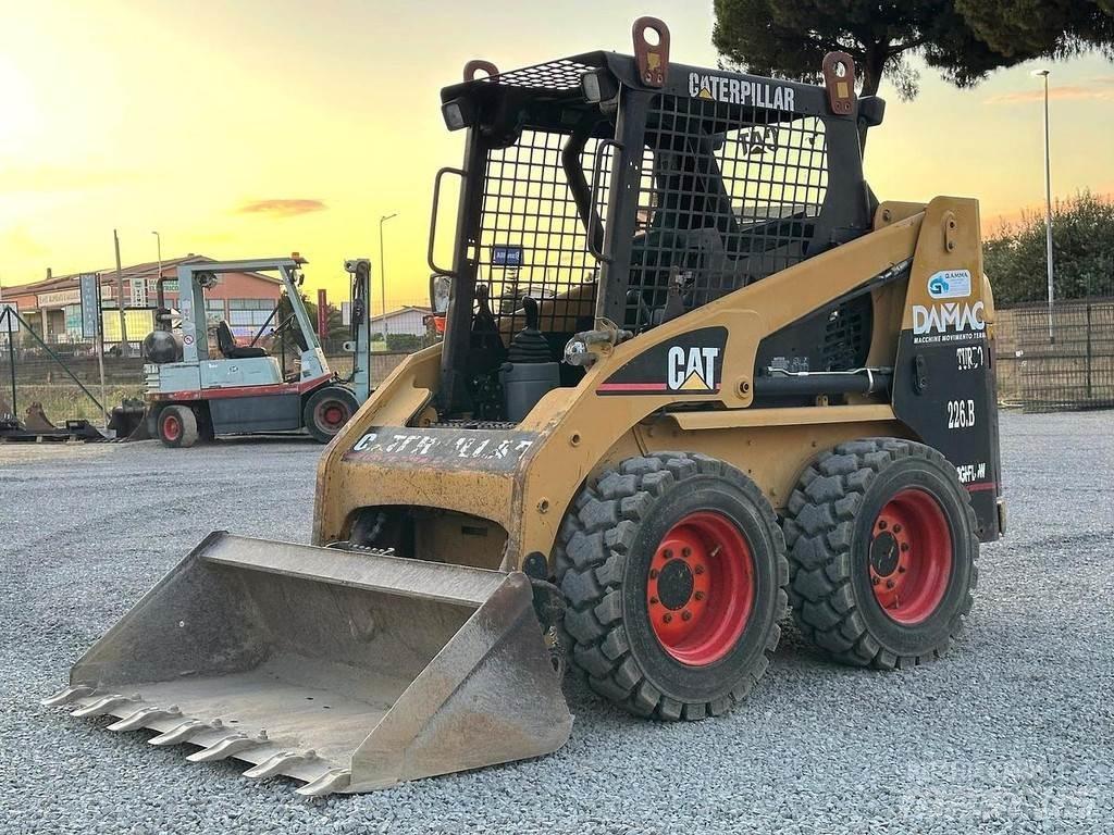 CAT 226BHF Mini nakladalci