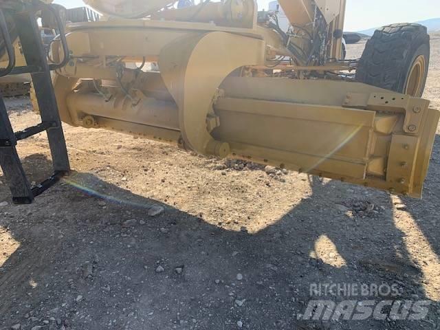 CAT 16 Grederji