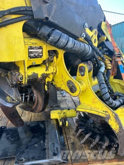 John Deere H414 Harvesterji