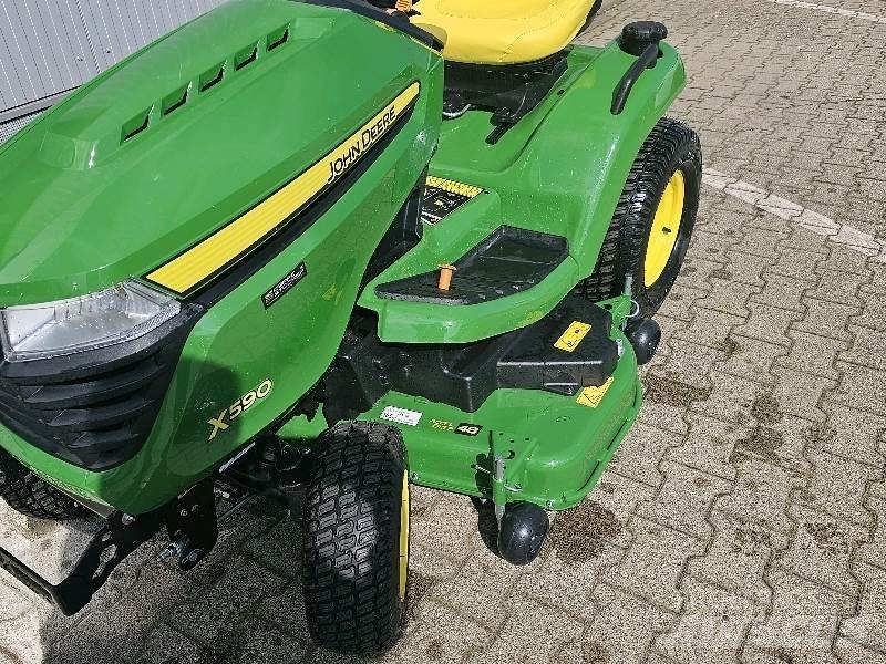 John Deere X590 Kosilnice