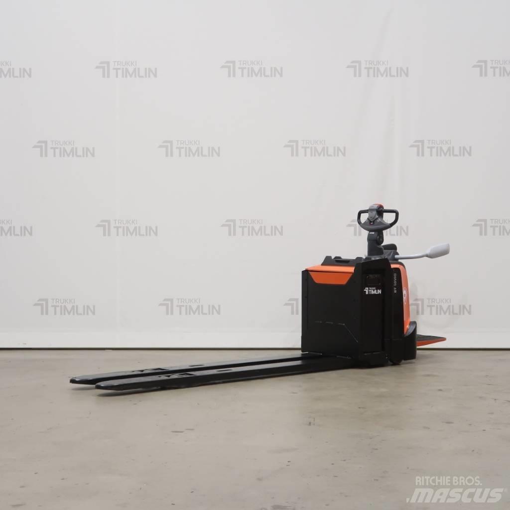 Toyota LPE250 Električni nizko dvižni viličar s stojiščem