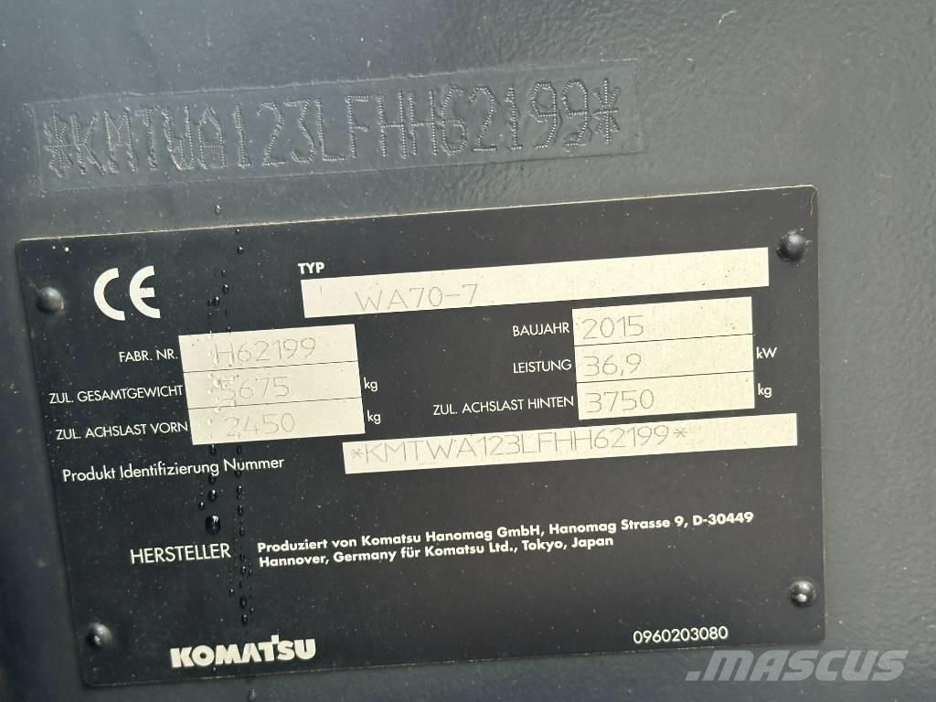 Komatsu WA 70 Kolesni nakladalci