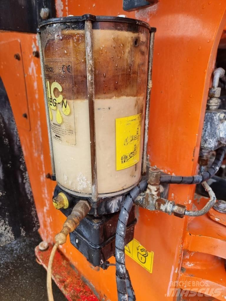 Hitachi ZW 250 Kolesni nakladalci