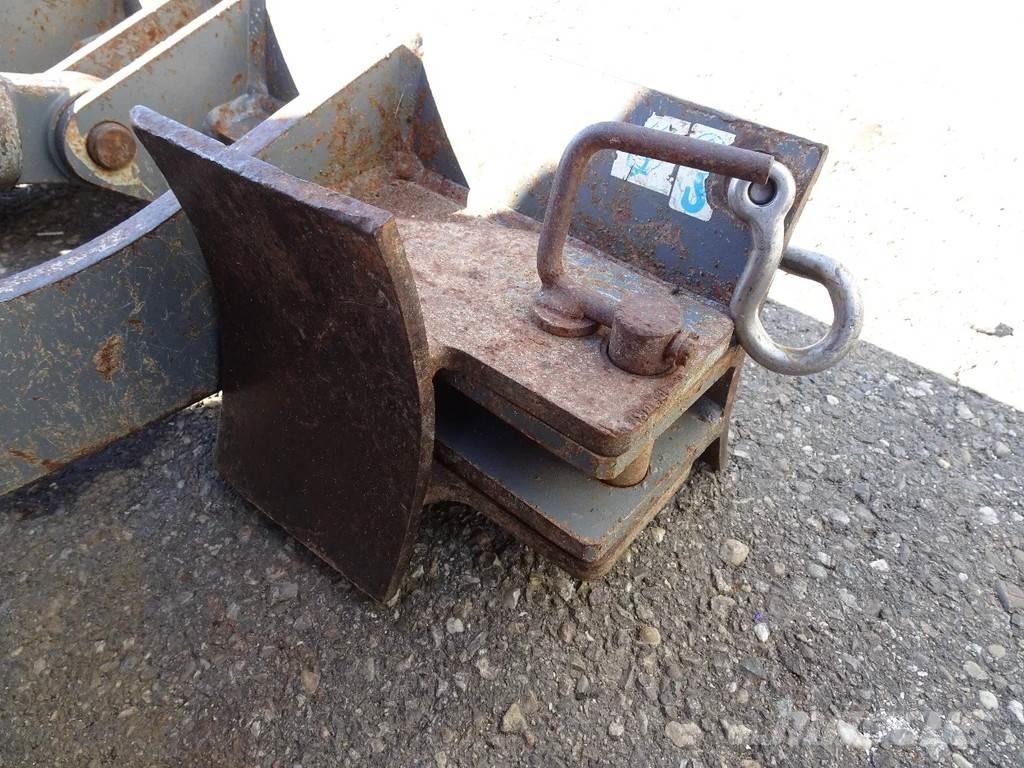 Takeuchi TB210 Mini bagri <7t