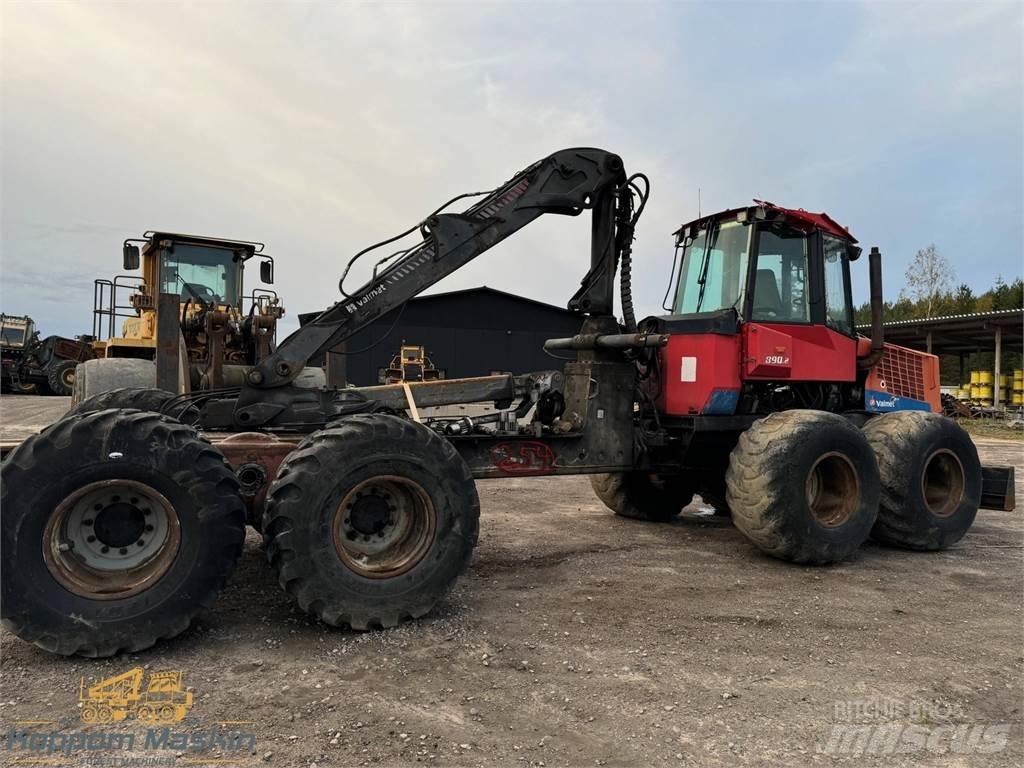 Valmet 890.2 Forwarderji