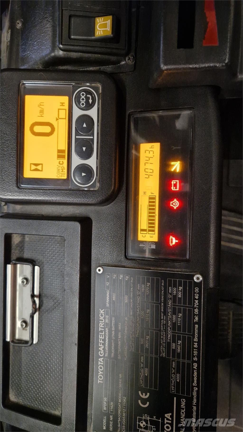 Toyota 8FDF30 Dizelski viličarji