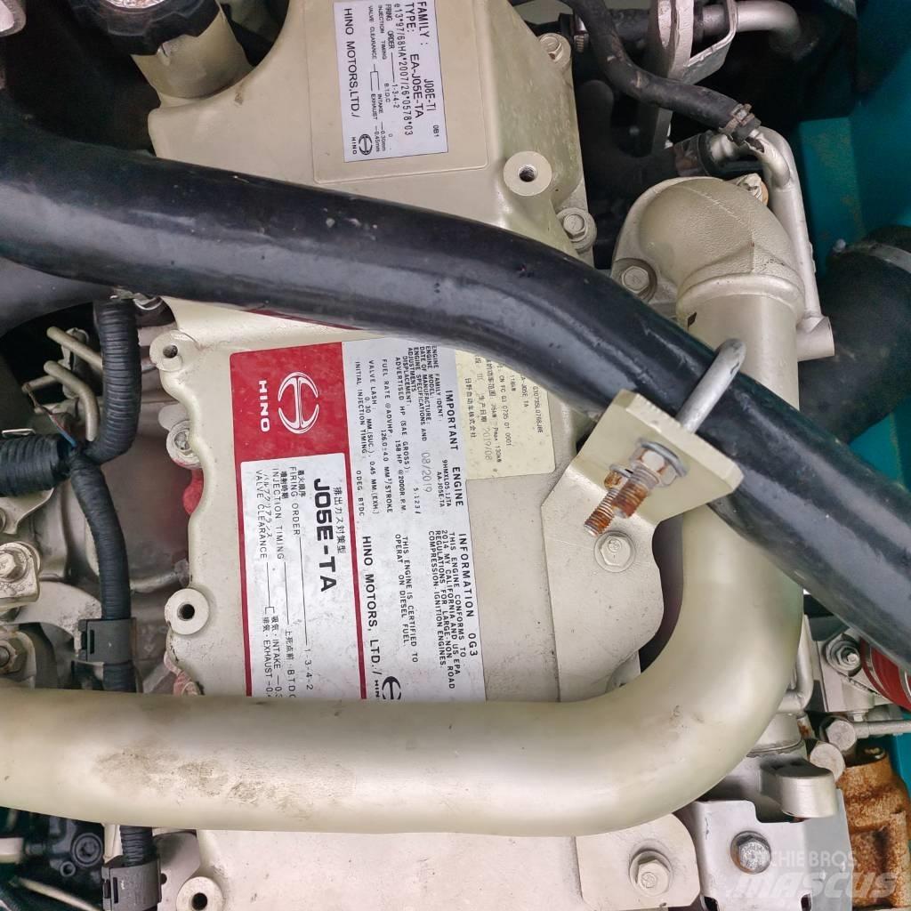 Kobelco SK 200 Bagri goseničarji