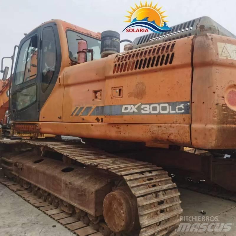 Doosan DX 300 LC Bagri goseničarji