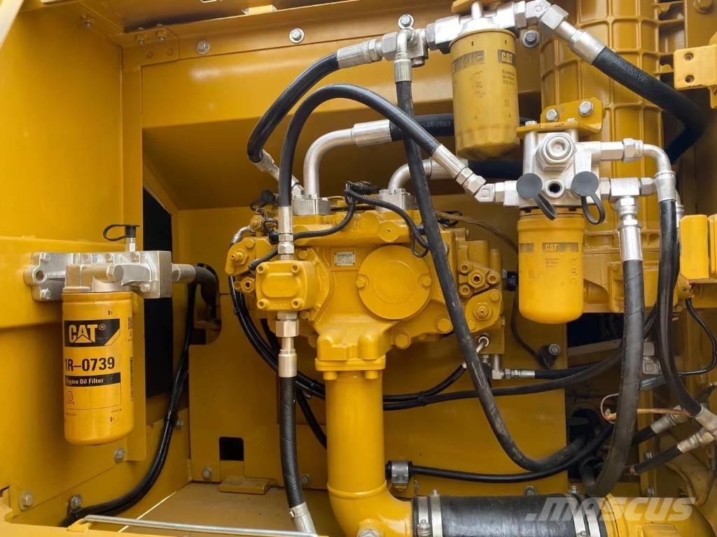 CAT 324 Bagri goseničarji