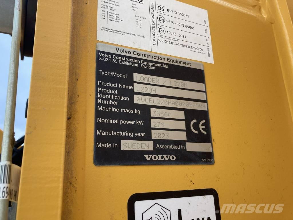 Volvo L 220 H Kolesni nakladalci