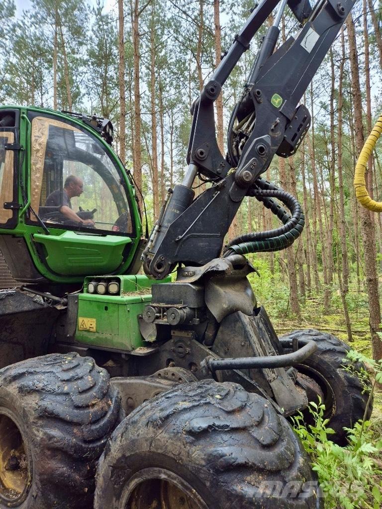 John Deere 1170 E Harvesterji