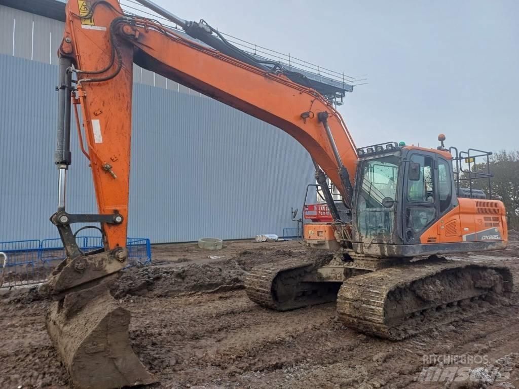 Doosan DX 225 LC-5 Bagri goseničarji