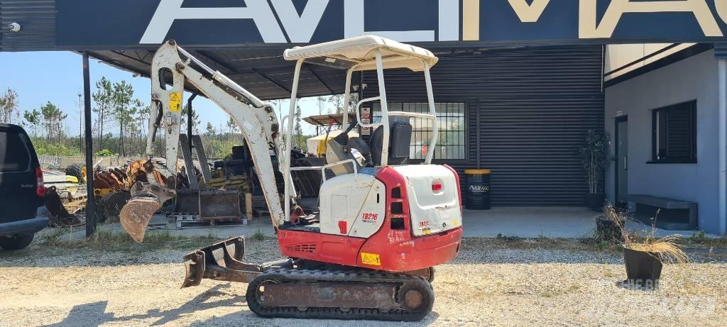 Takeuchi TB 216 Mini bagri <7t